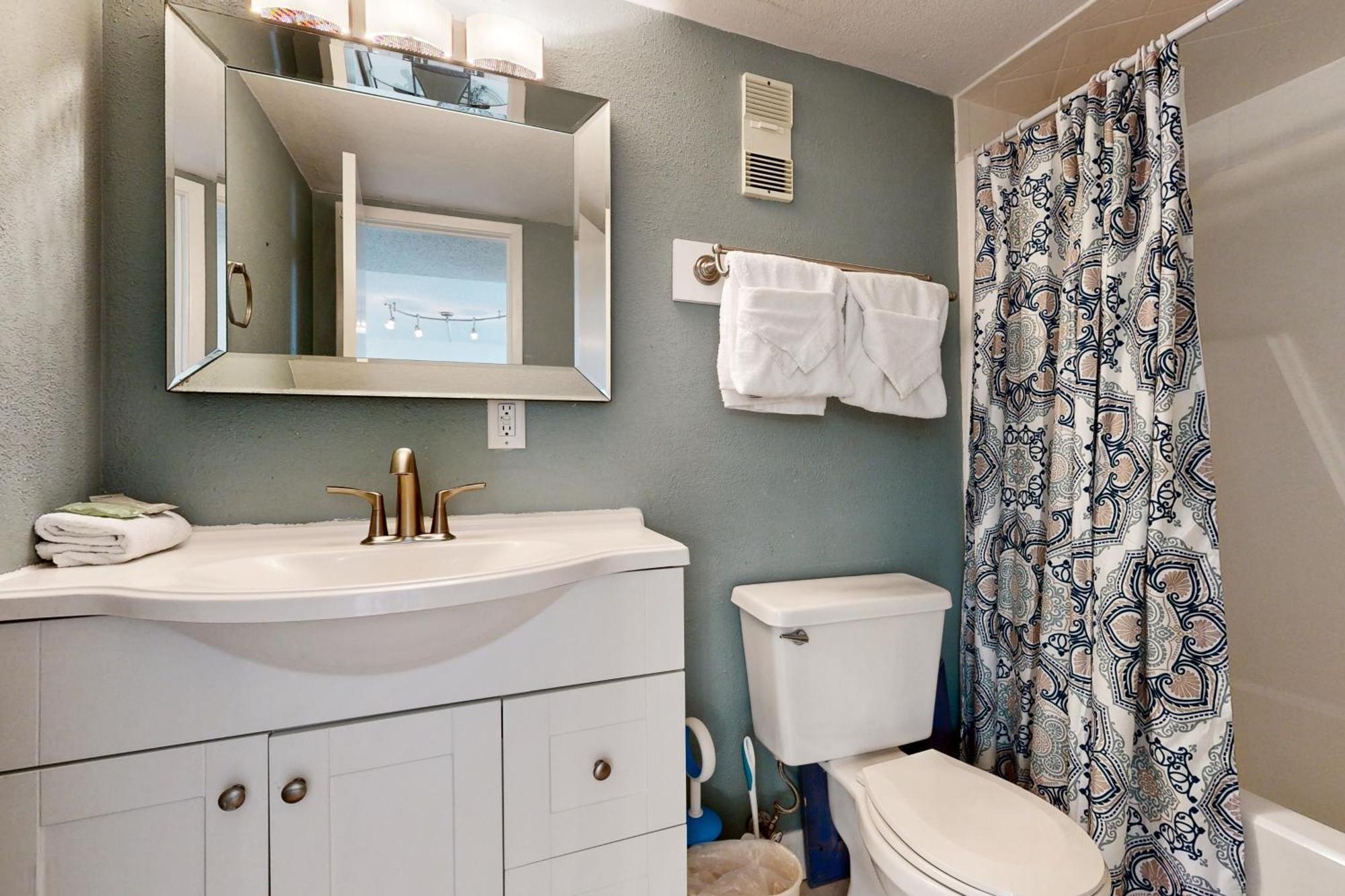 Dolphin Point Apartment Destin Room photo