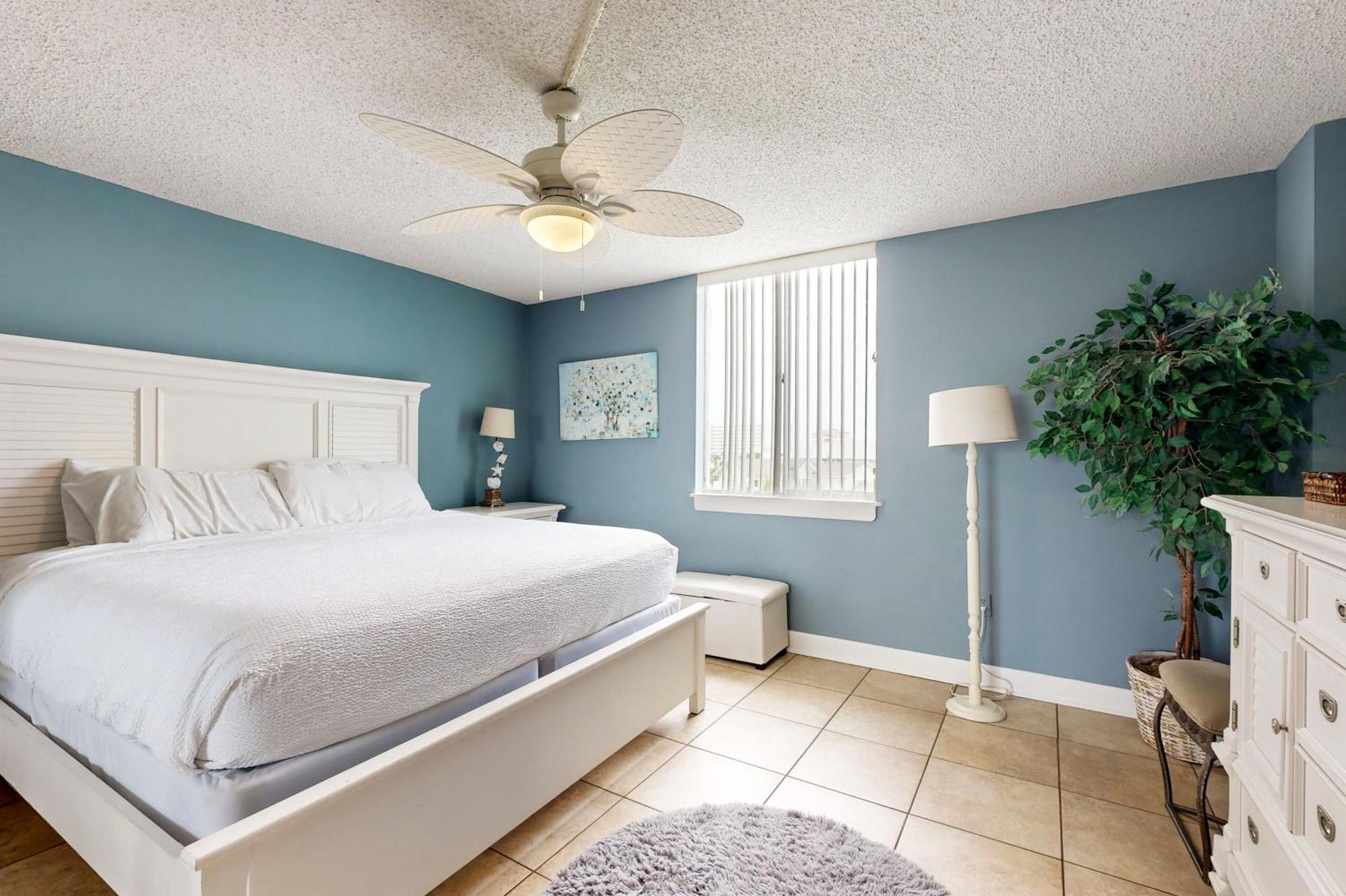 Dolphin Point Apartment Destin Room photo